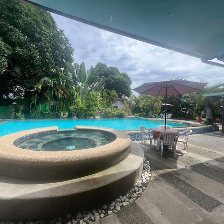 Ice Bear Bar & Tourist Inn Dauis ภายนอก รูปภาพ