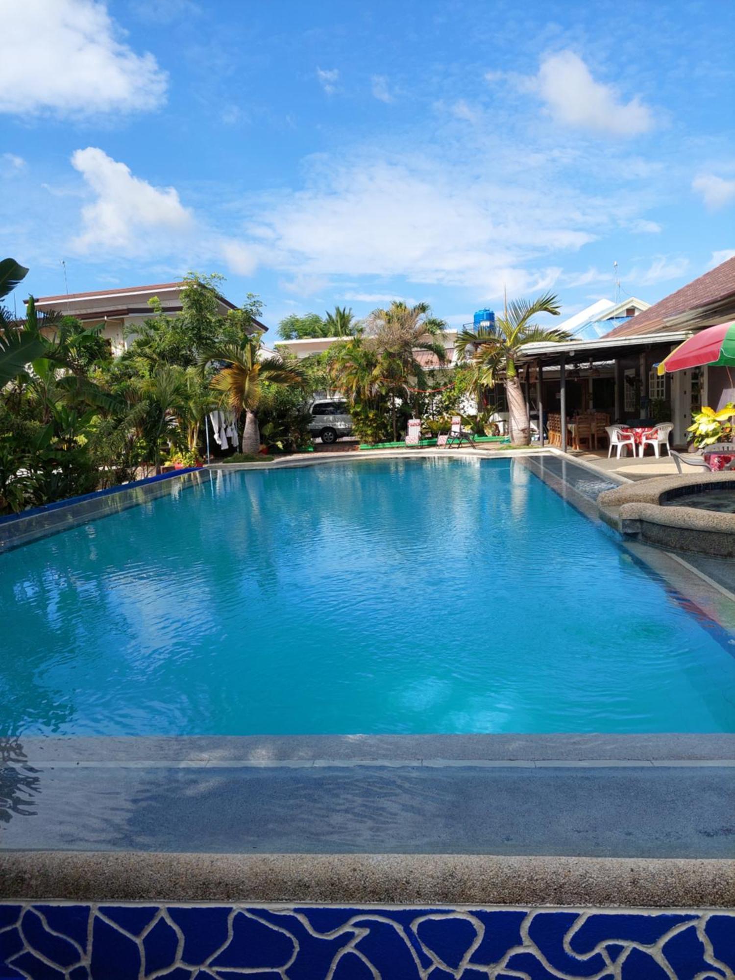 Ice Bear Bar & Tourist Inn Dauis ภายนอก รูปภาพ