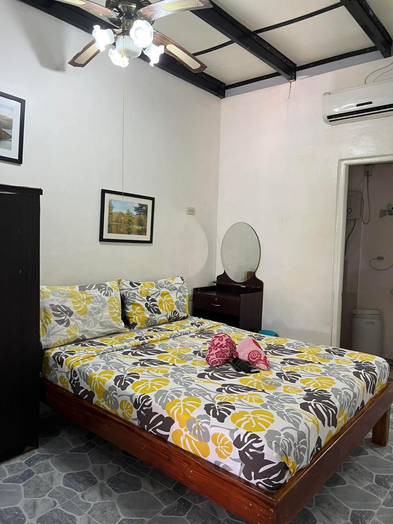 Ice Bear Bar & Tourist Inn Dauis ภายนอก รูปภาพ